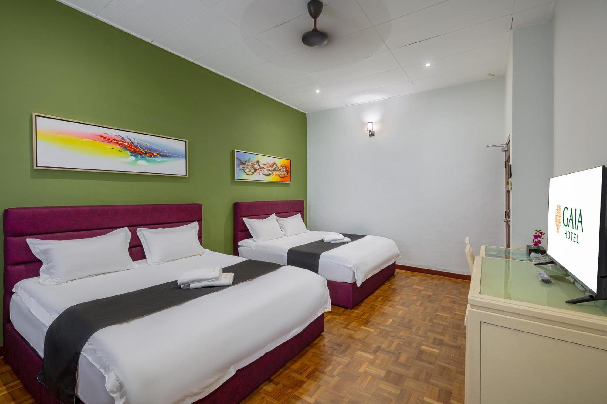 Gaia Hotel Tanjung Bungah  Buitenkant foto